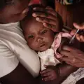 Feu vert au premier vaccin antipaludique pour les bébés